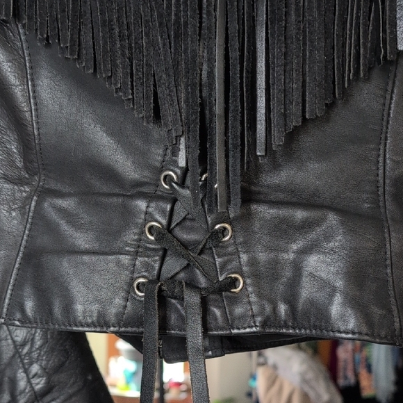 🔥Leather Jacket with Modern Appeal🔥 - Picture 6 of 12